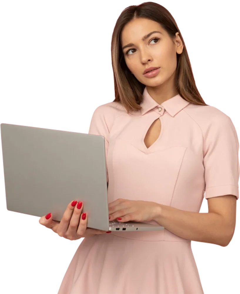 Formatrice tenant un ordinateur portable